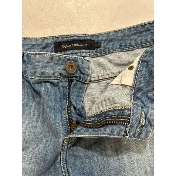 Calvin Klein Jeans Women’s Denim Shorts Size 12 Blue Casual Mid Rise - Picture 5 of 8